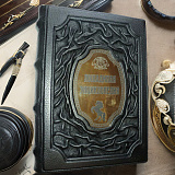 Книга в подарок «Лошадиная энциклопедия Невзорова» в кожаном переплете